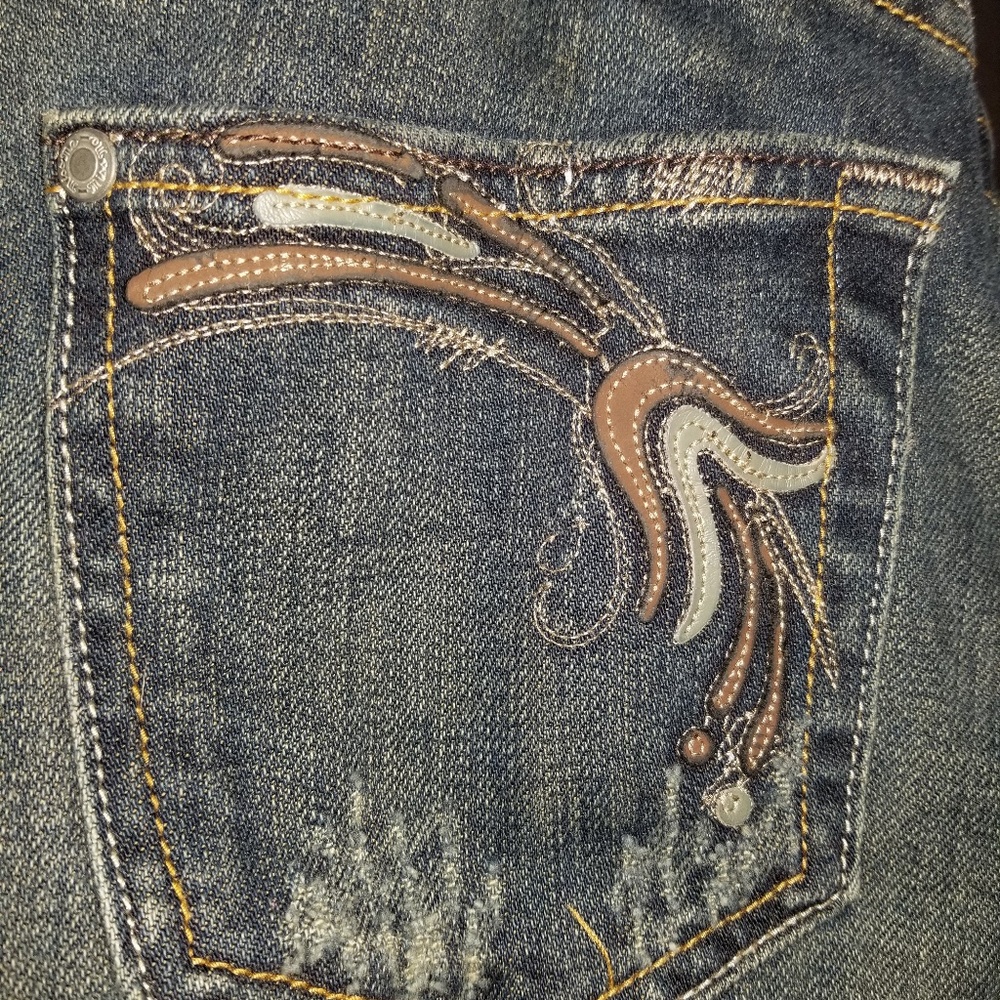 Distressed dirty wash 26x31 miss me jeans